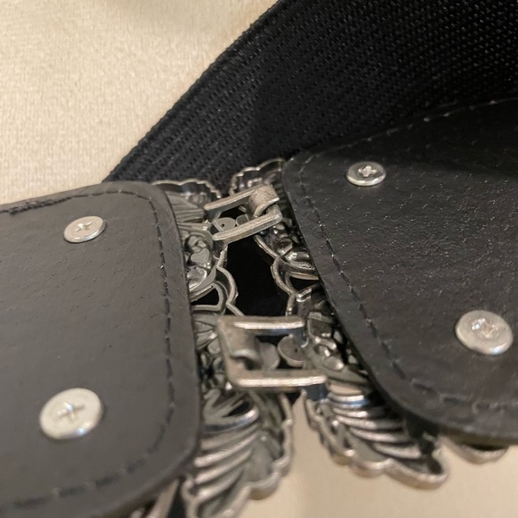 NWOT NEVER WORN Elegant Black Belt with Ornate Silver Buckle. Awesome belt! - Picture 5 of 6